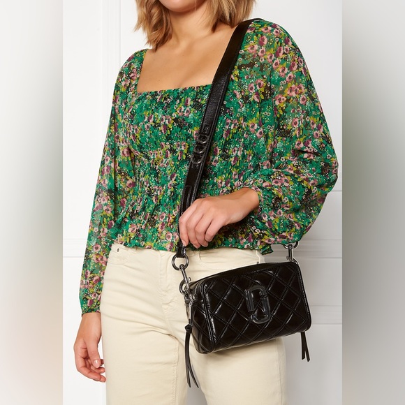 Marc Jacobs Bags Marc Jacobs Quilted Softshot 2 Black Leather